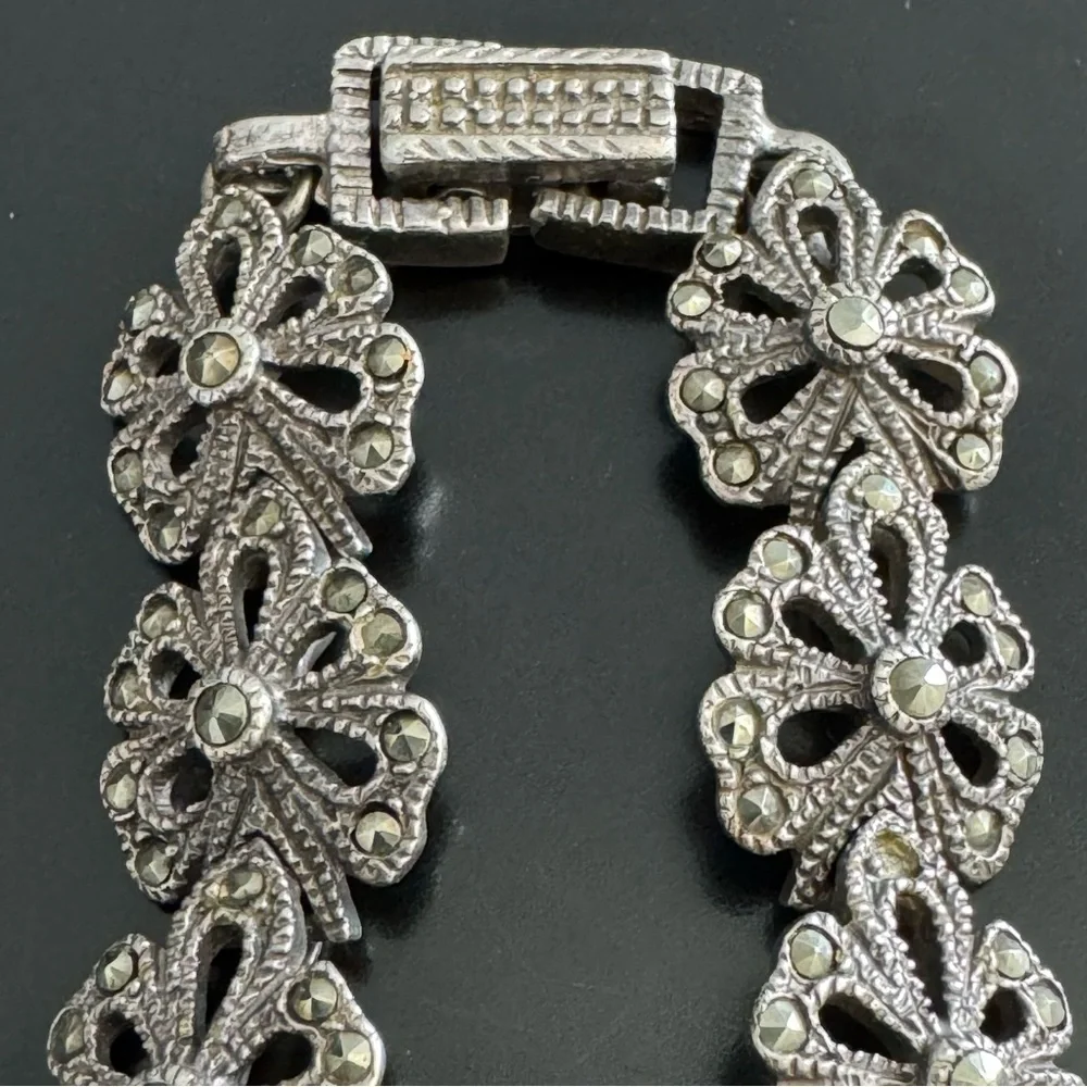 Vintage Sterling Silver Garnet and Marcasite Heart and Flowers Bracelet